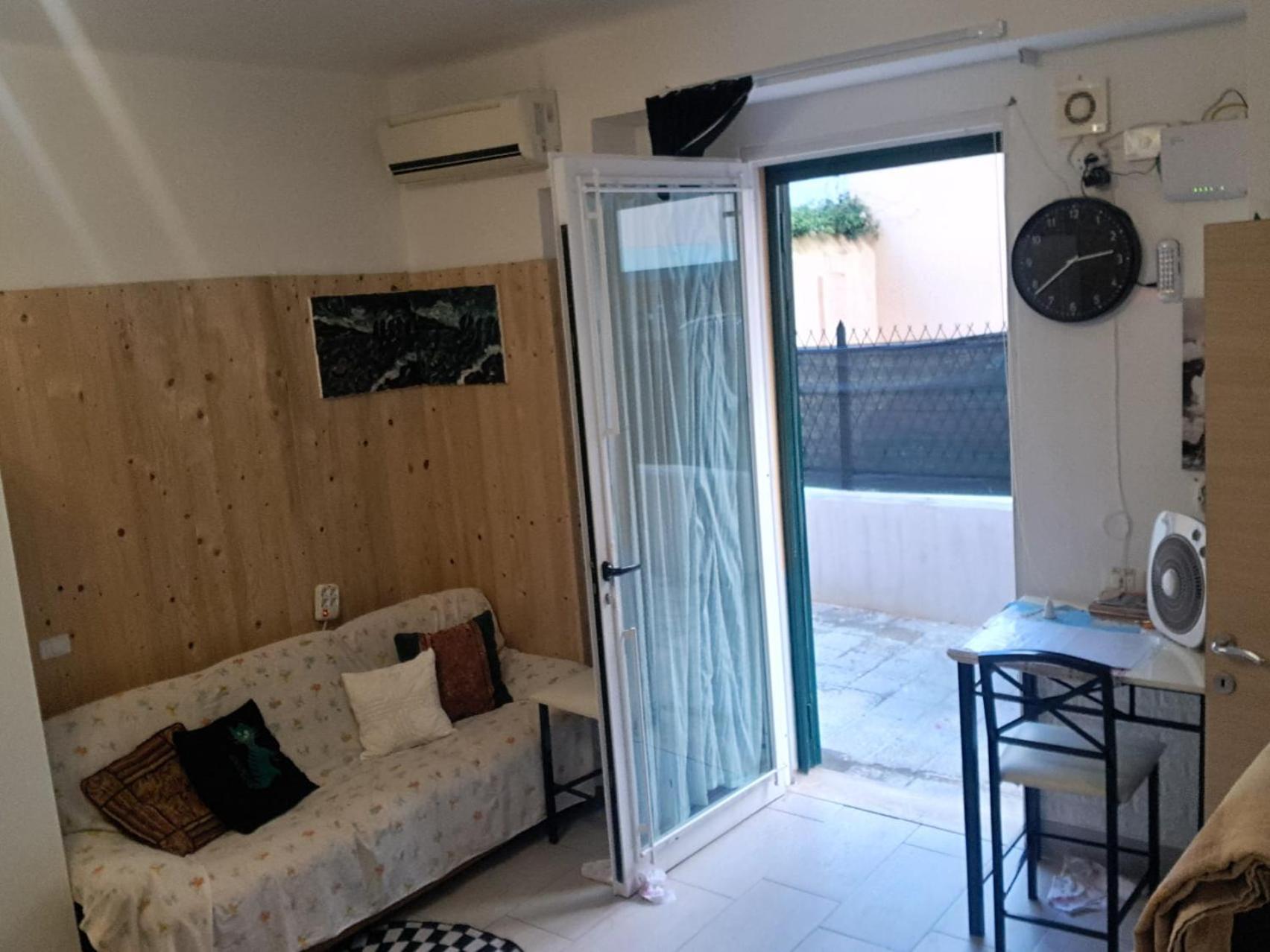 Apartamento Dimoramadonnella Bari Exterior foto